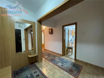 Apartament 3 camere de inchiriat zona centrala Tulcea - foto 7