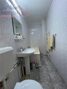 Apartament 3 camere de inchiriat zona centrala Tulcea - foto 8