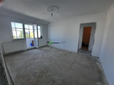 2 CSD, 40 MP, ET. 4/4 – APARTAMENT CU POTENTIAL, APROAPE DE CENTRU - foto 5