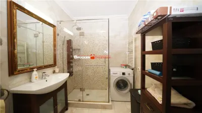 Apartament cu 3 camere, terasa generoasa si doua locuri de parcare, Ared - foto 15