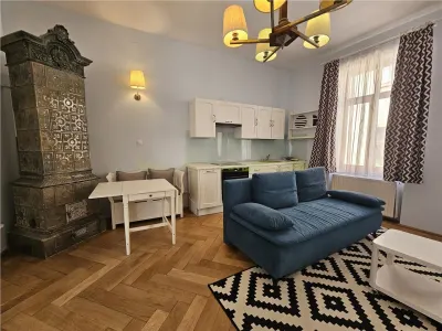 Apartament deosebit cu 2 camere de inchiriat in Centrul Istoric Brasov - foto 3