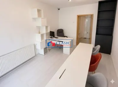 Inchiriere spatiu cu acces stradal 22 mp in Centru- zona Casa De Cultura - Cluj-Napoca
