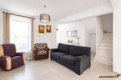 Casa familiala,3 dormitoare,incazire pardoseala,terasa,530 mp teren,Sanpetru, Brasov - foto 2