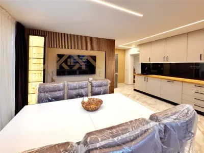 Proprietate premium, unica in zona Rozelor  |  Casa cu etaj, 153  mp - foto 2