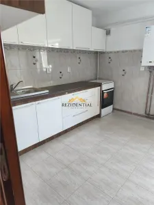 APARTAMENT 3 CAMERE - CENTRAL - foto 2