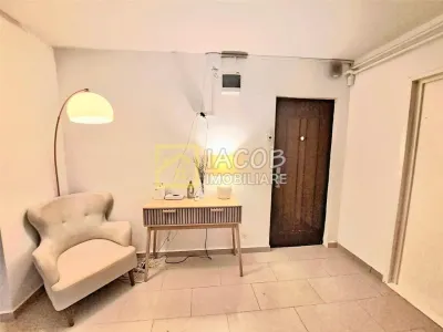 Spatiu birouri, partial mobilat, zona Ana Ipatescu - Bistrita Lac, str. 1 Mai - Bacau - foto 4