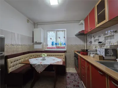 Apartament 2 camere de inchiriat etaj 1 zona Nord Bacau - foto 8