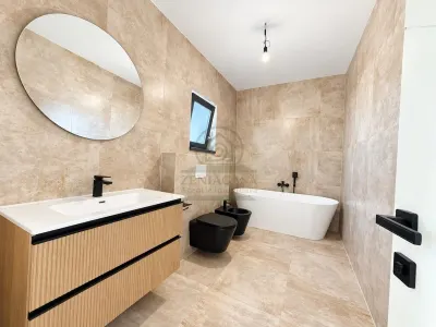 Casa 4 camere Dancu Holboca  FINALIZATA 510 mp teren - foto 11
