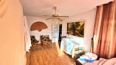 Apartament 3 camere, decomandat, etajul 4, zona Gura Leului - foto 11