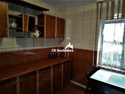 Vanzare 4 camere Otopeni Central Primarie - foto 3