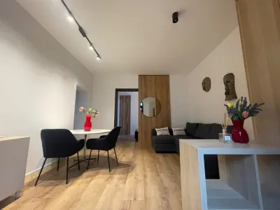 Apartament 2 camere Copou, curte privată - foto 3