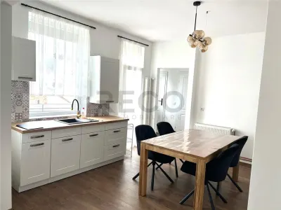 RECO- Apartament ultracentral, la casa- 2 camere - foto 6