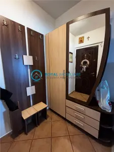 Royal Imobiliare - Inchiriere apartament 3 camere zona Malu Rosu - foto 16