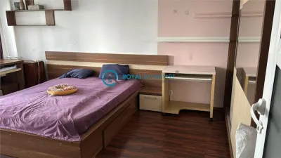 Royal Imobiliare - Inchiriere apartament 3 camere zona Malu Rosu - foto 8