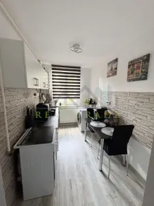 Apartament 2 camere etajul 1 zona Vlahuta - foto 4