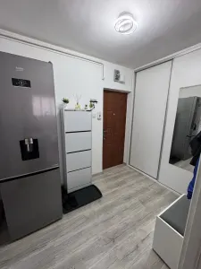 Apartament 2 camere etajul 1 zona Vlahuta - foto 6