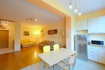Apartament  2 camere,  Et.1, 55 mp - Zona Neptun - foto 3