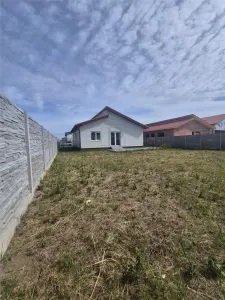 CASA INDIVIDUALA - SUPERBA - APROAPE DE CENTURA - foto 6