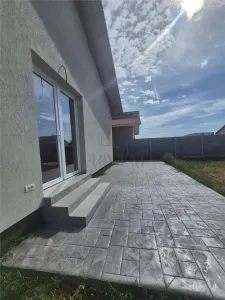 CASA INDIVIDUALA - SUPERBA - APROAPE DE CENTURA - foto 8