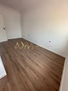 Vanzare 1/2 duplex 5 camere Mosnita Noua - foto 14