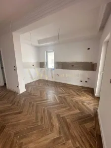 Vanzare 1/2 duplex 5 camere Mosnita Noua - foto 21