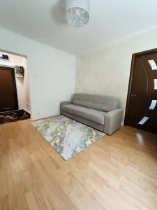 Apartament 2 camere , totul NOU , 1 minut metrou,de inchiriat - foto 3