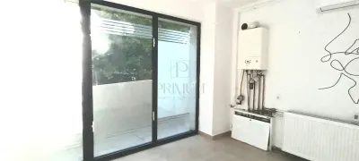 Spatiu comercial renovat cu 2 vitrine mari 11 ml, pe colt - Complexul Studentesc - Timisoara