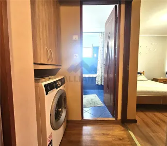 Liber, apartament cu 3 camere, bine intretinut - foto 11