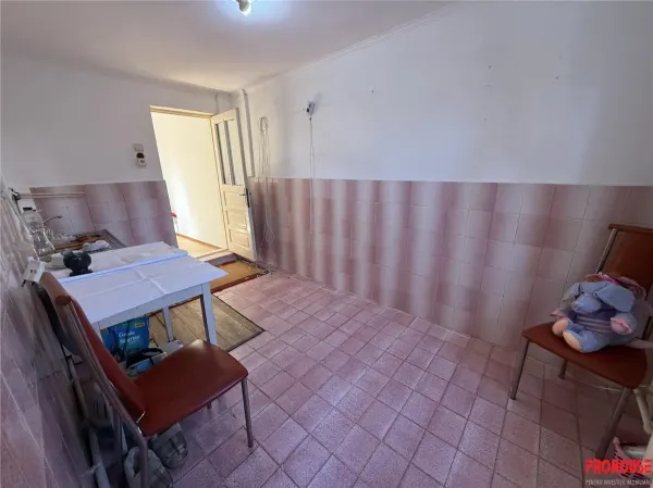 Casă 2 camere Bacău - poza 11