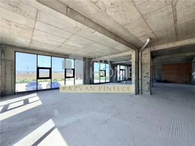 Spatiu comercial 248,6 mp, parcare, Nord Cartier Albert, Ploiesti - foto 3