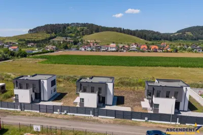Vila Sanpetru,  intabulata, constructie noua, zona Lempes - foto 7