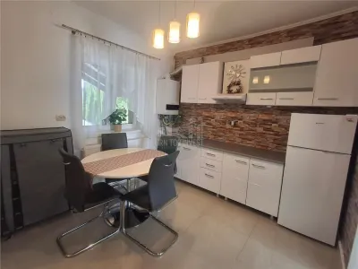Casa individuala moderna 4 camere pivnita 350mp teren Mohu - foto 17