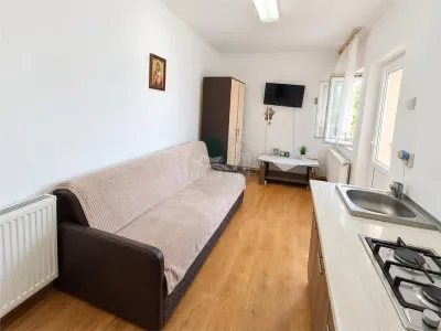 Casa individuala moderna 4 camere pivnita 350mp teren Mohu - foto 5