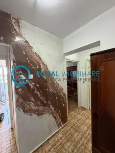 Royal Imobiliare - Vanzare apartament 2 camere zona B-dul Bucuresti - foto 4