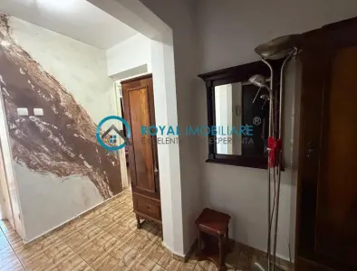 Royal Imobiliare - Vanzare apartament 2 camere zona B-dul Bucuresti - foto 5