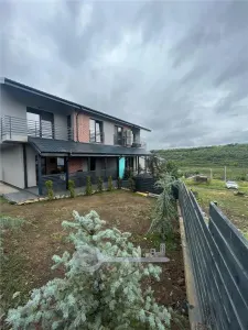 VILA EXCLUSIVISTA 4 CAM VALEA ADANCA LAC EZARENI PRIMA INCHIRIERE - foto 8