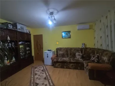 Apartament 2 camere zona Vest-Baraolt - Ploiesti