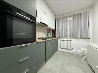 Apartament cu 2 camere de inchiriat, decomandat, in Cornisa la 7 min from UMF - foto 2