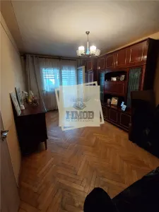 Apartament decomandat 3 camere et 2 cu 2 balcoane Valea Aurie - foto 2
