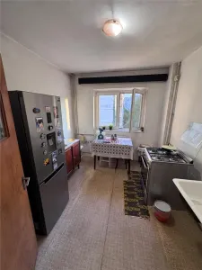 Apartament 2 camere Semidecomandat Metrou Brancoveanu - Bucuresti