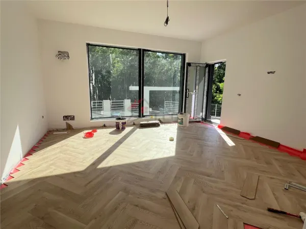 Casă 4 camere Miroslava - poza 15