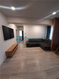 Royal Imobiliare - Inchiriere apartament 3 camere zona 9 Mai - foto 1