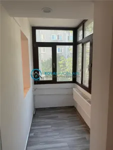 Royal Imobiliare - Vanzare apartament 3 camere zona 9 Mai - foto 9