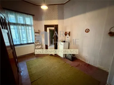 Casa 6 camere plus dependinte,in Ploiesti,zona Gh.Doja/Halele Centrale - foto 14