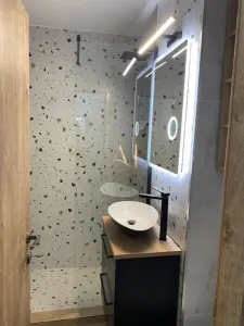 Garsoniera moderna de inchiriat  ! - foto 4