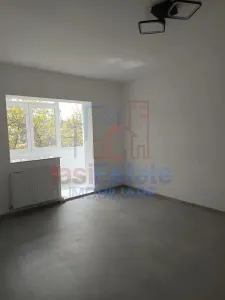 Apartament 2 camere decomandat, renovat, zona CUG - Iasi