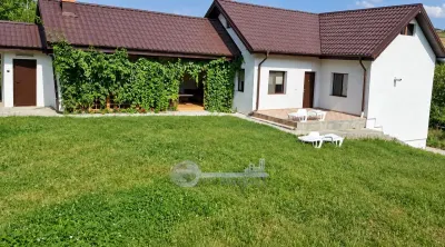 Casă de închiriat | Păcurari – la 500 m de Rond | 60 mp | Foișor | Parcare | Centrală proprie - Iasi