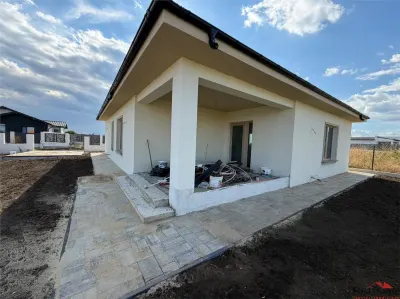 Casa parter , placa de beton, la cheie - Carnabel - Pompa de Caldura - foto 5