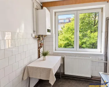 Birouri/ rezidential, 2 camere, etaj 2, balcon, Central - Calea Bucuresti, Brasov - foto 3