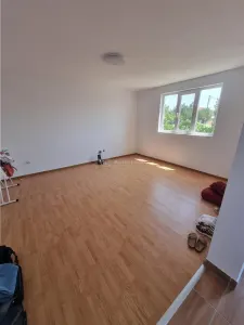 Casa Parter+etaj 1  si mansarda- NANOV  - teren 2500 mp - foto 6